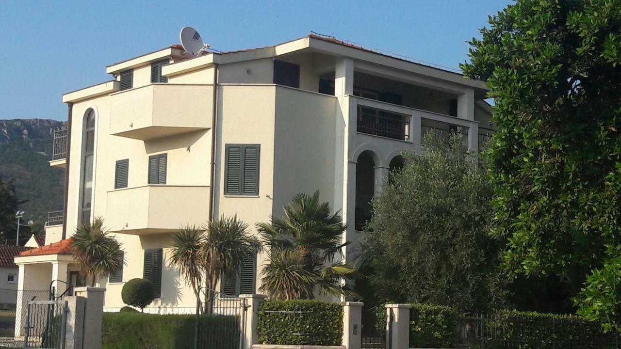 Apartmani Vitturi Kastela Dış mekan fotoğraf